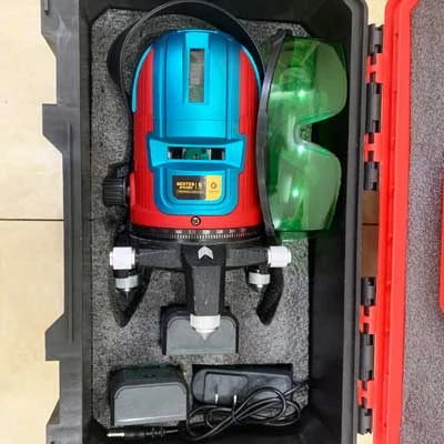 Máy cân bằng laser Geotes SPD1009 5 tia xanh bóng Led [Bán Chạy]